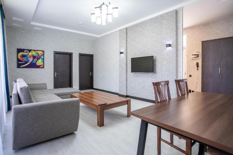 Avenue Park Hotel Yusufkhona 外观 照片