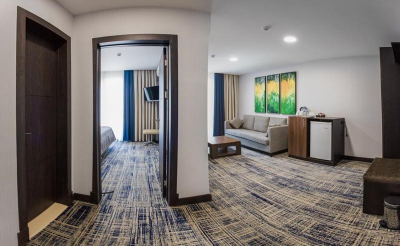 Avenue Park Hotel Yusufkhona 外观 照片